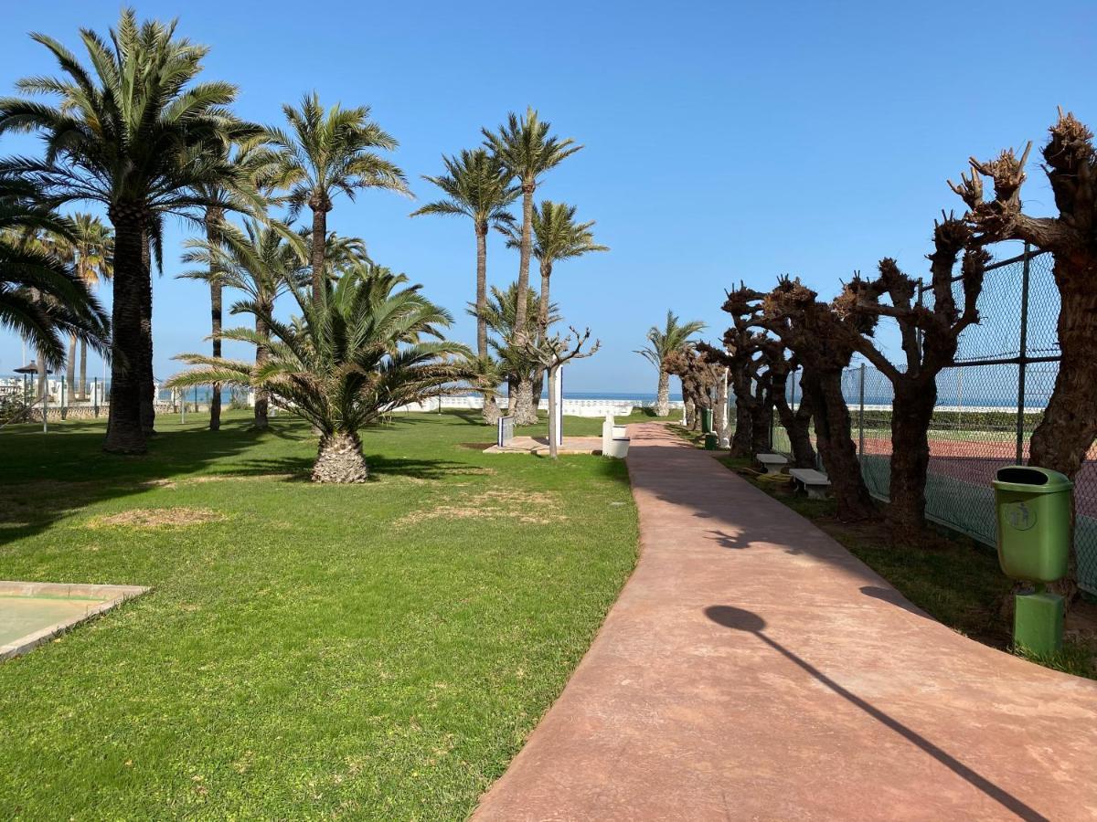 Atico En Primerisima Linea De Playa!!! Denia Luaran gambar